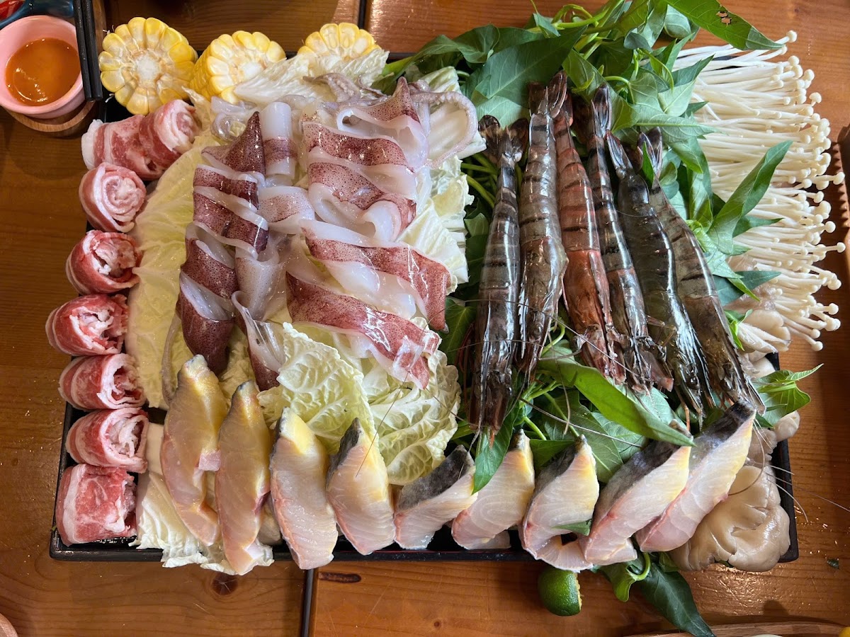 Nha Hang Hai San Tomato-9